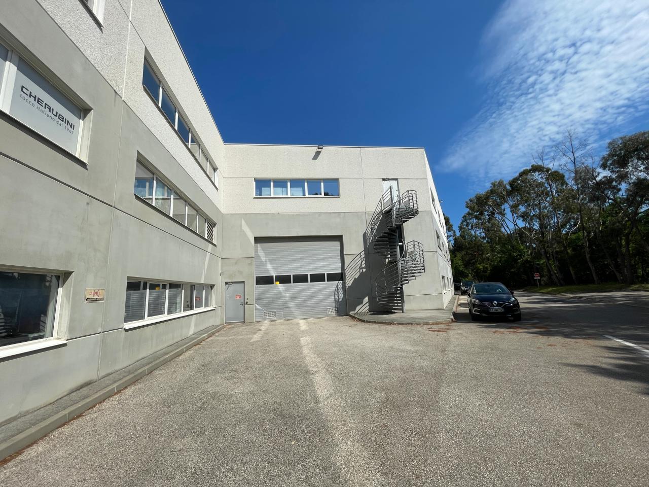 Local d'activité Mouans-Sartoux 706m² Location local d'activité Mouans-Sartoux Alpes-Maritimes OLACT2532595 2